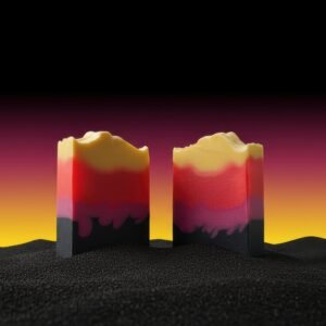 Potongan sabun natural mawar Rose Blossom dengan motif charcoal hitam.